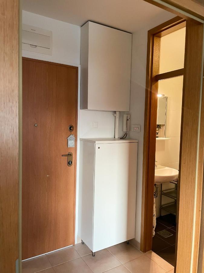 Apartman Welcome To Tresnjevka Загреб Екстериор снимка