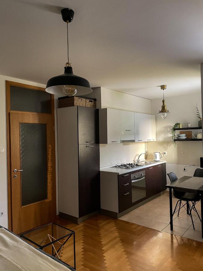 Apartman Welcome To Tresnjevka Загреб Екстериор снимка