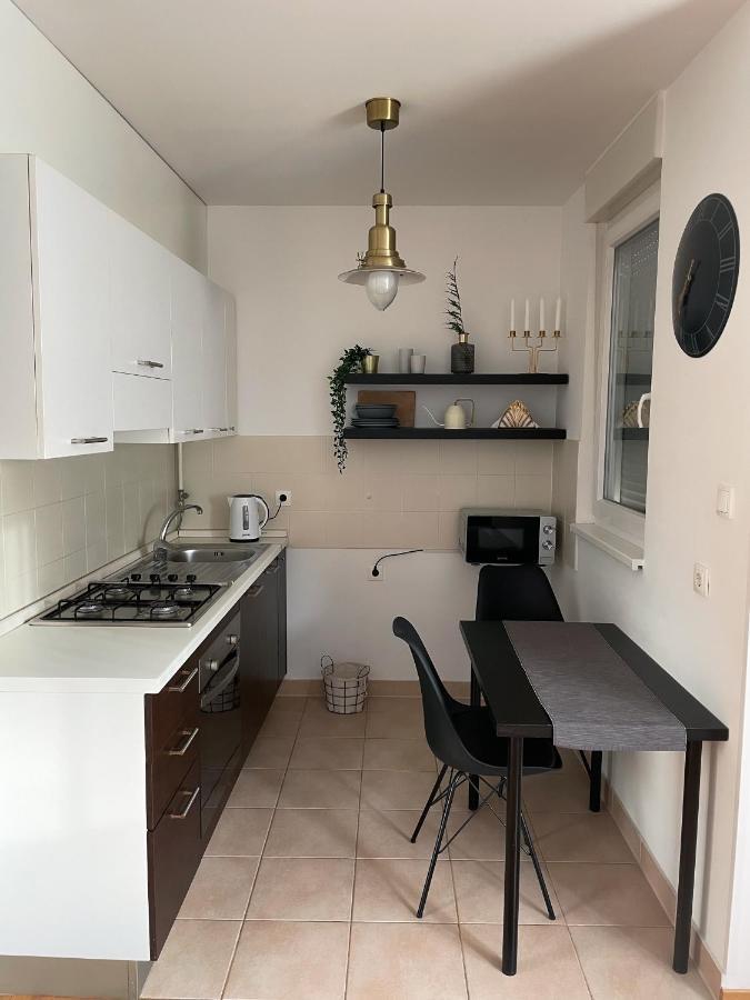 Apartman Welcome To Tresnjevka Загреб Екстериор снимка